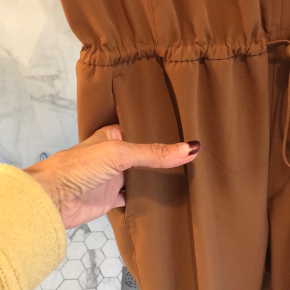 lululemon stretch travel woven jumpsuit - Picture 6 of 14